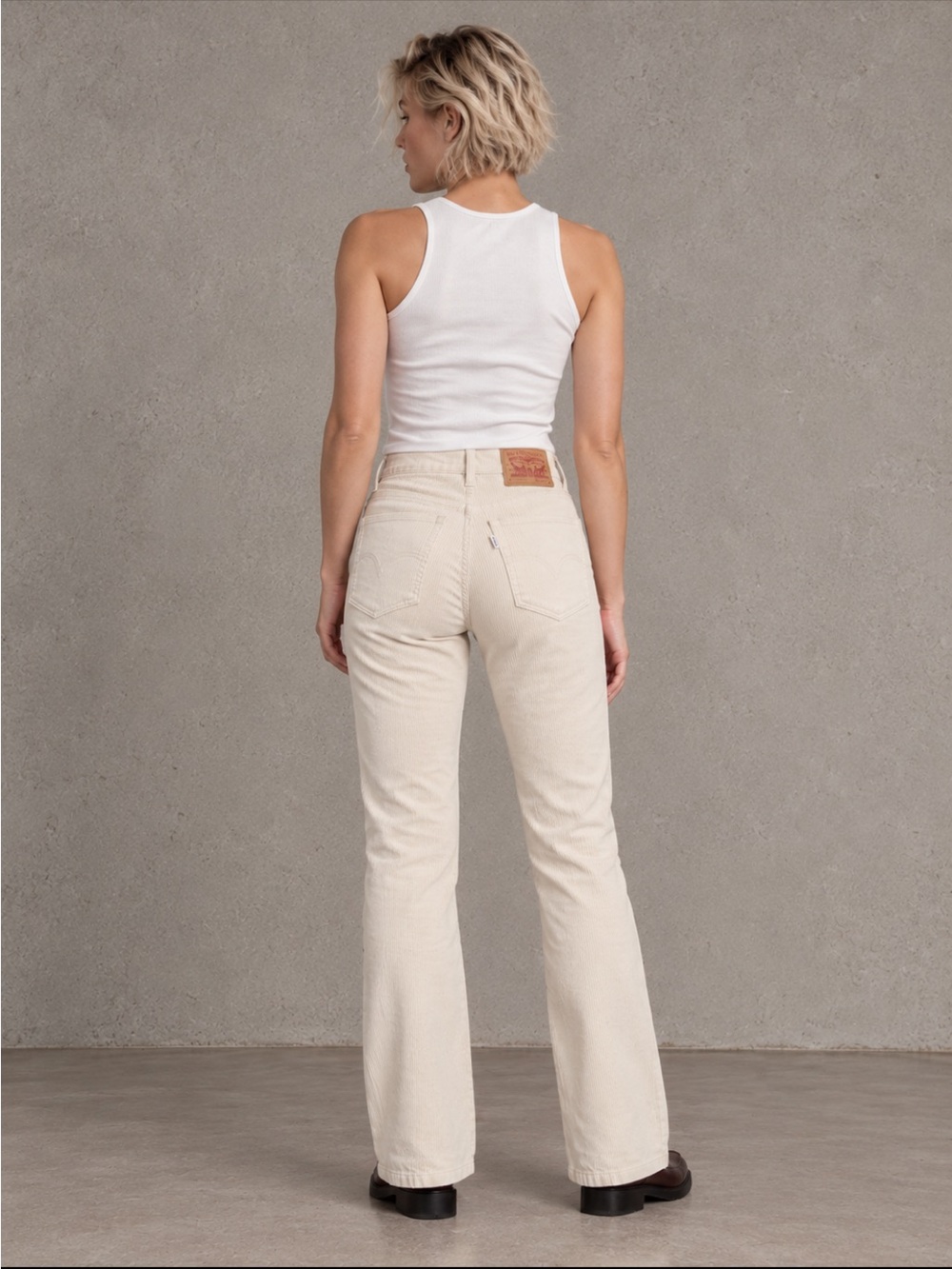 Levi’s 725 High Rise Bootcut Corduroy Pants Size 25 Off White
